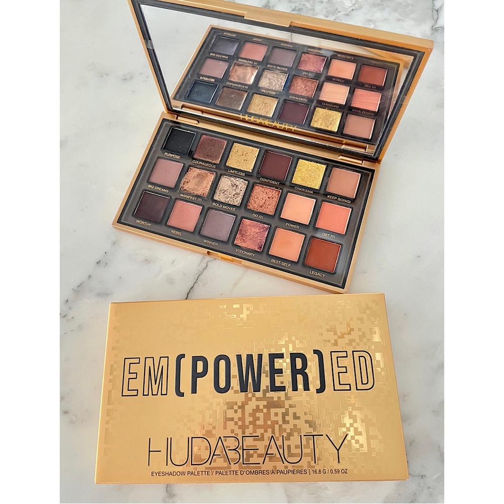 Huda Beauty Empowered Eyeshadow Palette